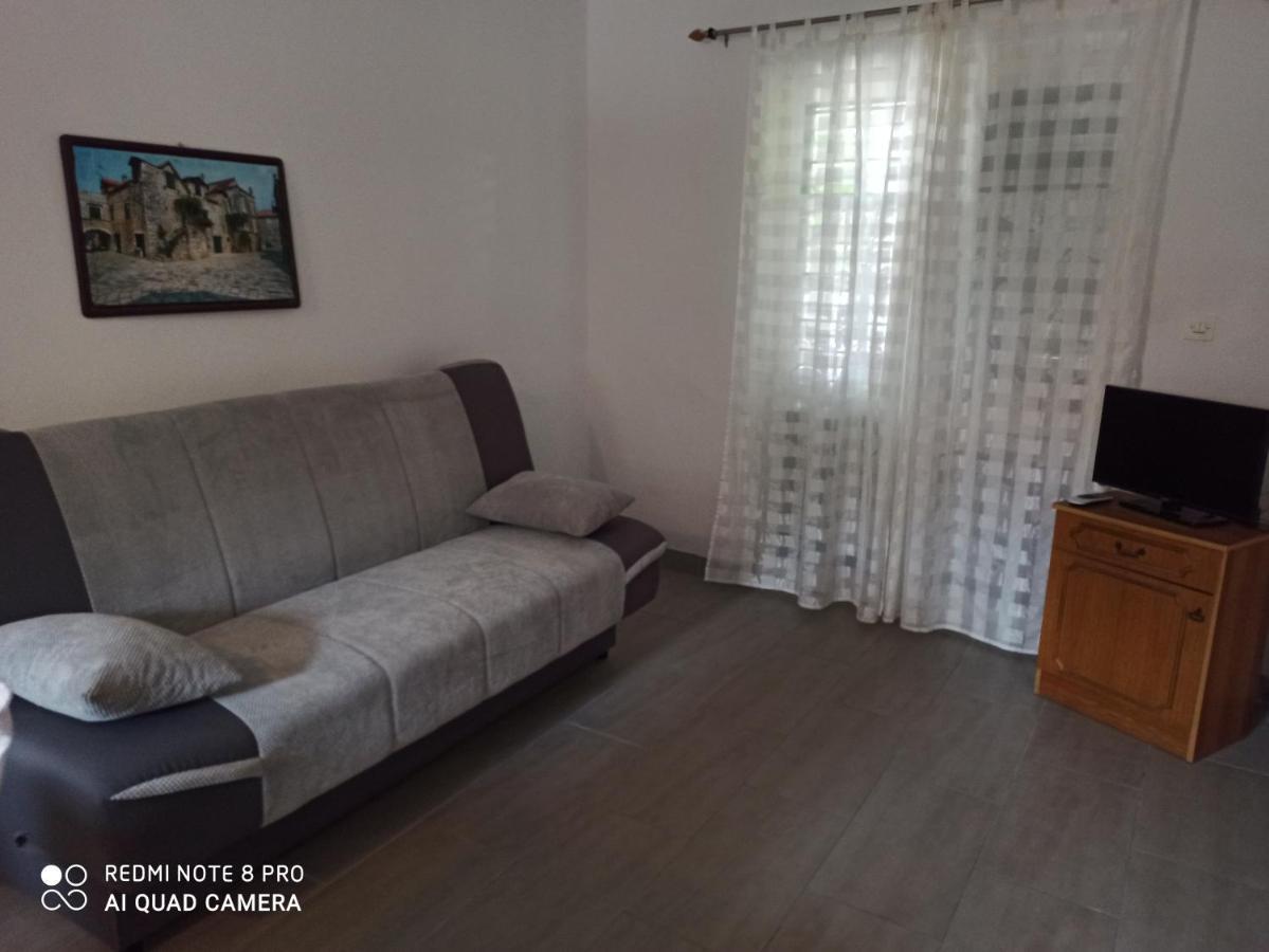 Apartment Kosor Zaboric Luaran gambar