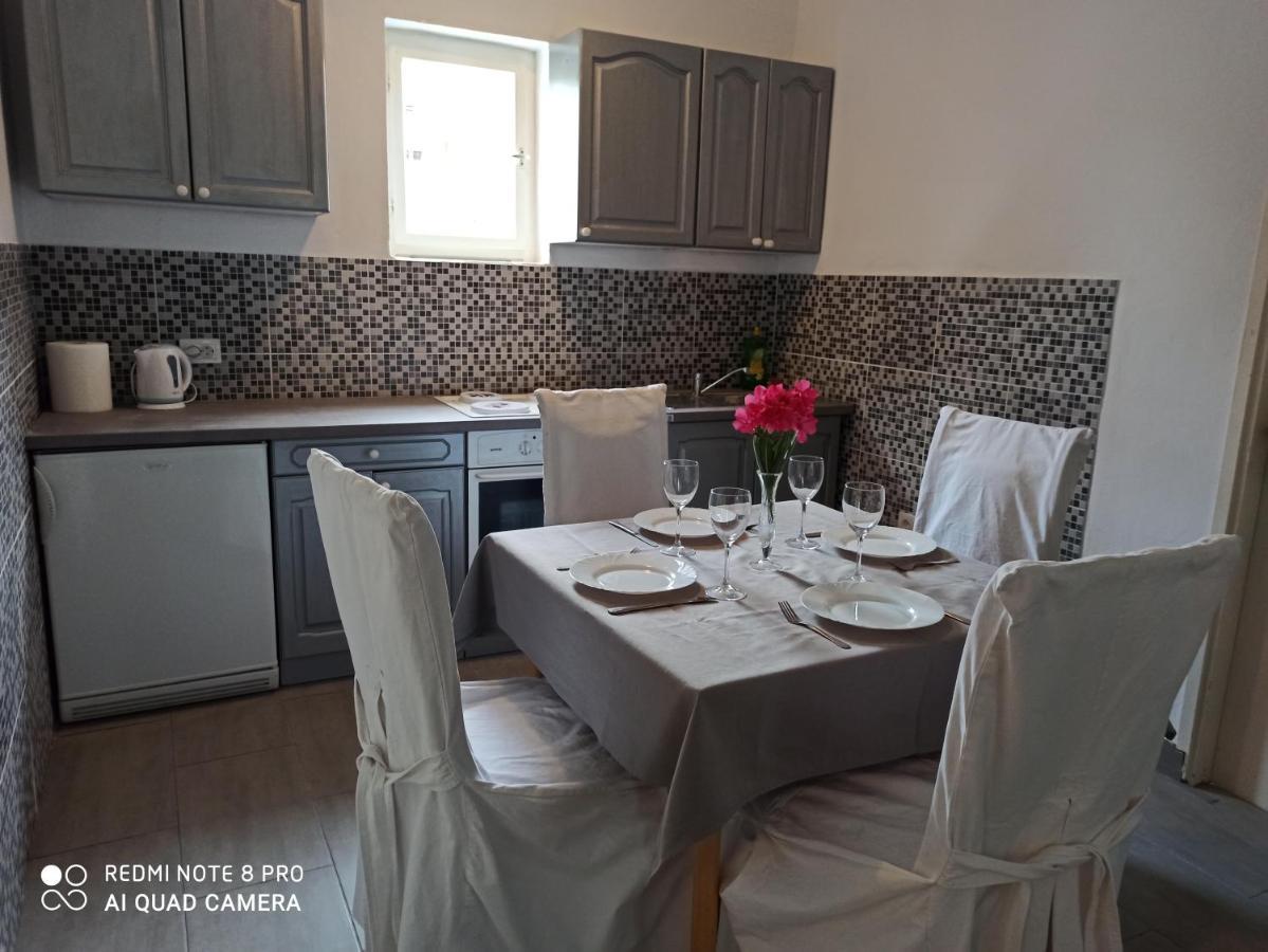 Apartment Kosor Zaboric Luaran gambar