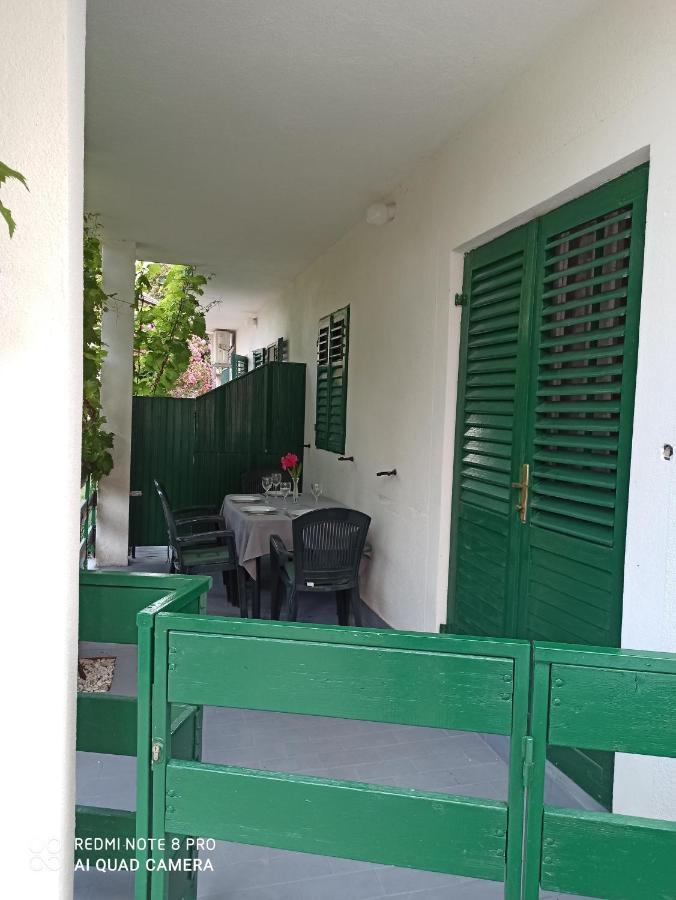 Apartment Kosor Zaboric Luaran gambar
